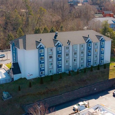 Microtel Inn & Suites By Wyndham Pigeon Forge Eksteriør bilde